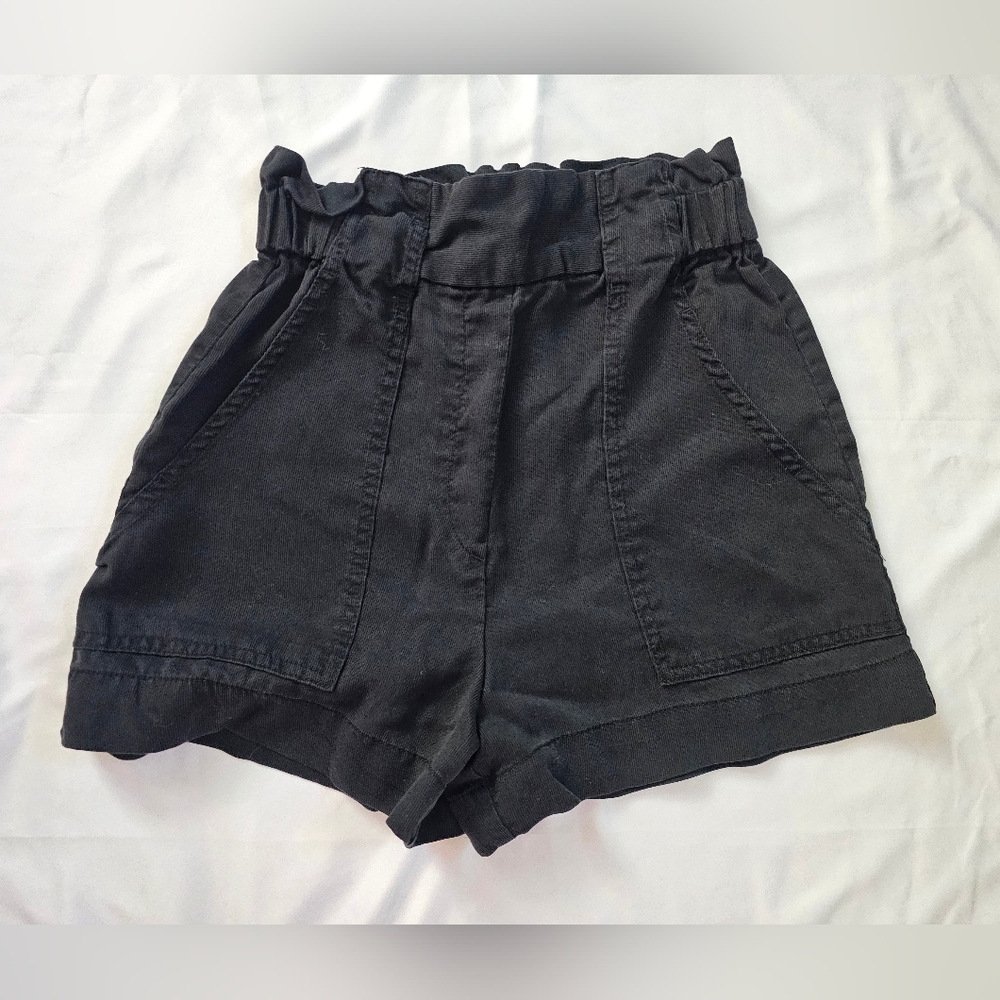 H&M Soft Pull-On Shorts With Gathered Waist- Size 2